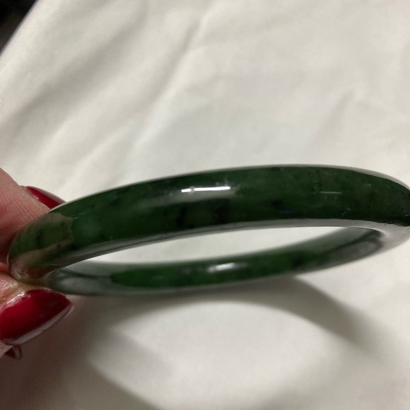 BC Genuine Solid Jade Bracelet - Picture 4 of 4